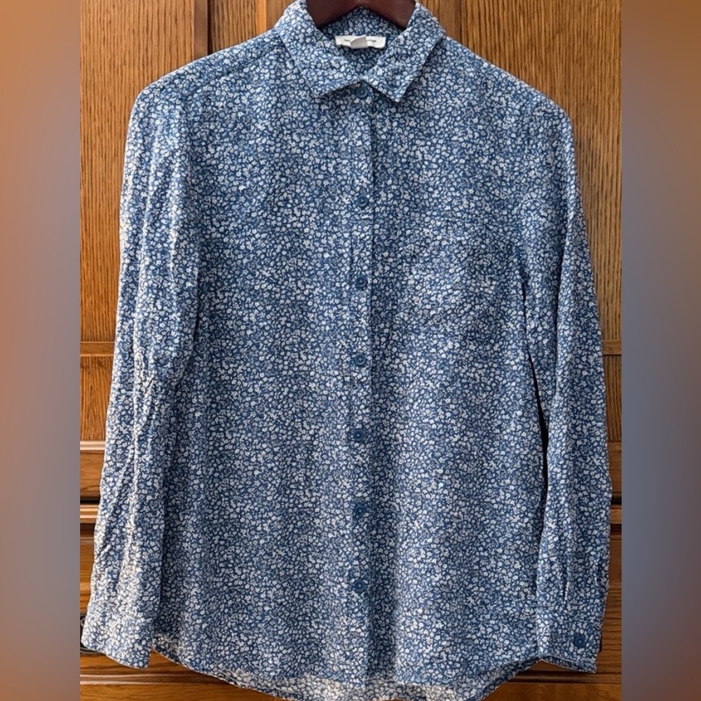 beachlunchlounge Blue Ditsy Floral Alana Button Down Shirt Viscose Shirttail Hem